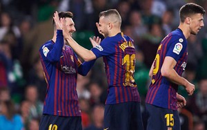 Fan MU đau tim vì cú hat-trick đỉnh cao của Messi