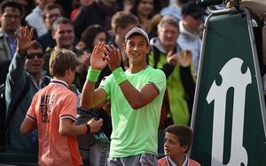 Tay vợt gốc Việt Antoine Hoang hạ người xếp trên gần 100 bậc, giành vé vào vòng 2 Roland Garros