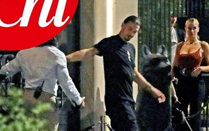 Ibrahimovic gây xôn xao vì đi chơi tối với nữ MC ngực khủng