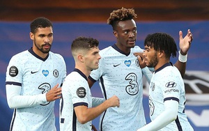 Crystal Palace 2-3 Chelsea: Thắng siêu kịch tính, ‘The Blues’ lại bỏ xa MU
