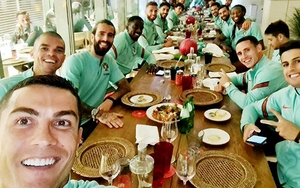 Ronaldo mắc Covid-19, những ai có nguy cơ bị lây nhiễm?