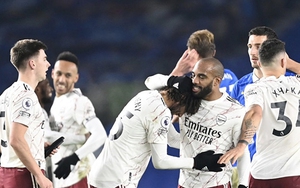 Brighton 0-1 Arsenal: Lacazette mất 21 giây để sắm vai người hùng