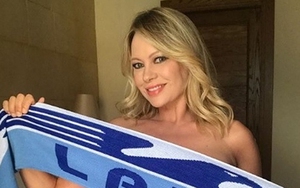 Nữ diễn viên hứa khỏa thân nếu Lazio đánh bại AS Roma