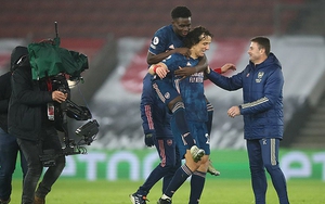 Southampton 1-3 Arsenal: Ngược dòng ấn tượng, Arsenal nối dài mạch thắng sân khách