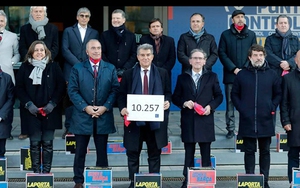 Barcelona: ‘Người cũ’ Joan Laporta dẫn đầu cuộc đua giành ghế Chủ tịch