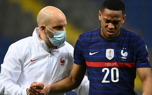 Tin bóng đá MU 29/3: Martial và Pogba báo tin xấu, Milan ra giá mua đứt Dalot