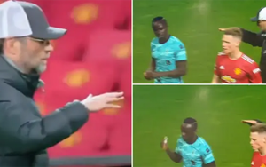 MU 2-4 Liverpool: Sadio Mane từ chối bắt tay ăn mừng với HLV Klopp
