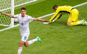 Cầu thủ CH Séc tiết lộ vì sao lập siêu phẩm được dự đoán đẹp nhất EURO