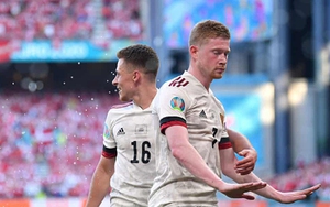 Đan Mạch 1-2 Bỉ: De Bruyne từ chối ăn mừng bàn thắng vì Eriksen