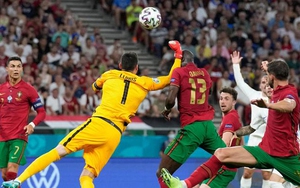 Bồ Đào Nha 2-2 Pháp: Lloris bị chỉ trích vì đấm vào đầu đối thủ như chơi boxing