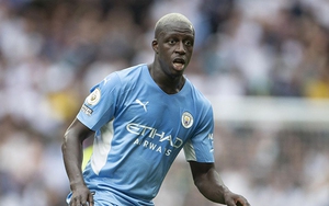 Man City cấm thi đấu Benjamin Mendy vì cáo buộc hiếp dâm