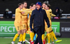 Roma thua thảm 1-6, Mourinho chê đội nhà thiếu chiều sâu