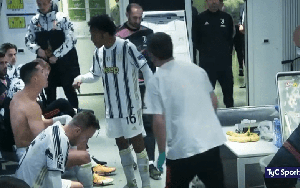 Bóng đá hôm nay 26/11: Ronaldo khẩu chiến với đồng đội ở Juve. Carrick nói gì khi sắp bị thay thế ở MU?