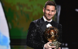 CĐV đòi ‘công lý’ cho Lewandowski khi Messi giành QBV