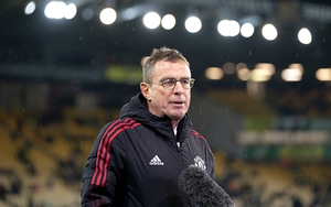 Tin MU 13/12: Rangnick cập nhật tình hình của Lindelof, rộng cửa đón sao Barca