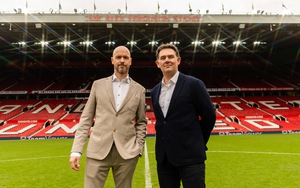 Chuyển nhượng MU 30/6: MU trang trí sân để ra mắt De Jong, theo đuổi Pau Torres