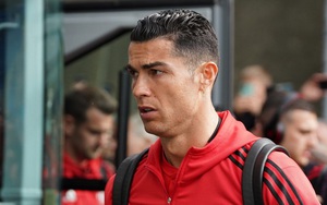Chuyển nhượng MU 30/7: Ronaldo xác nhận trở lại đội hình MU. Sir Alex Ferguson tái xuất