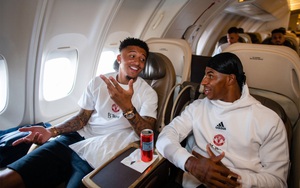 Chuyển nhượng MU 9/7: MU công bố đội hình du đấu. De Jong đã chọn giữa Chelsea và MU