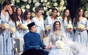 Ngắm cựu Hoa hậu Nga 25 tuổi vừa bất ngờ trở thành Nữ hoàng Malaysia