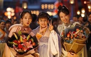 'Minh Lan truyện': Triệu Lệ Dĩnh thân thiết với Thi Thi, Trương Giai Ninh trong hậu trường