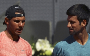 Tennis ngày 12/5: Djokovic đợi Nadal tại Bán kết Madrid Open. Huyền thoại quần vợt ‘giải vây’ cho Sharapova