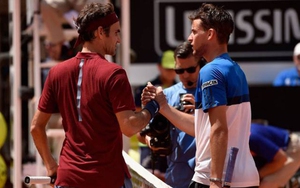 TENNIS 26/7: Sharapova mong được thi đấu tại US Open. Dominic Thiem thừa nhận hay xem Federer hàng giờ liền
