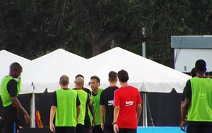 Fan Barca đòi đuổi Neymar sau sự cố trên sân tập