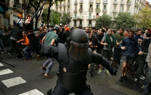 Trận Barca – Las Palmas vắng bóng khán giả vì biểu tình đòi xứ Catalunya độc lập