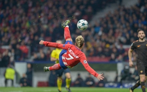 Griezmann đốn tim fan M.U bằng siêu phẩm 'xe đạp chổng ngược'