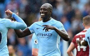 Mendy gây sốt khi chấn thương vẫn 'chạy như giặc' ăn mừng bàn thắng của Sterling