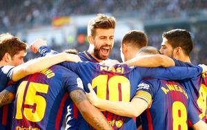 ‘Choáng’ với rượu quý mà Pique tự thưởng sau chiến thắng ở Kinh điển