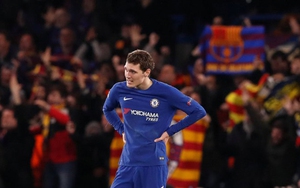 Fabregas bị chỉ trích nặng nề trong tình huống dẫn tới bàn thắng của Messi