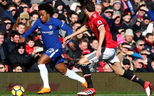 Chết cười với pha Willian chạy theo Matic để xem trộm mảnh giấy của Mourinho