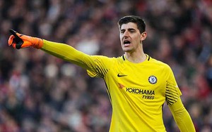 Thibaut Courtois công khai 'bật' Antonio Conte về cách dùng Hazard