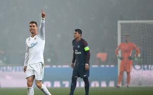 Ronaldo san bằng kỷ lục của Van Nistelrooy, được coi là cầu thủ hay nhất lịch sử Champions League