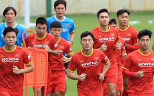 Bóng đá Việt Nam hôm nay: HLV Australia muốn thắng đội tuyển Việt Nam và Trung Quốc