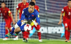 Thủ môn Tiến Dũng: 'Bí quyết bắt penalty của tôi là làm mặt thật ngầu'