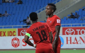 Ngoại binh trần tình việc 'bật' Chủ tịch CLB Hải Phòng