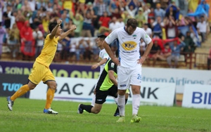 Công Phượng ghi bàn, HAGL vẫn bại trận trước SLNA