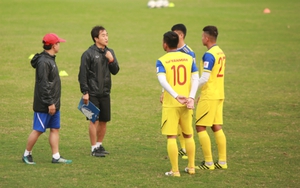 Trợ lý Lee bất ngờ thay HLV Park Hang Seo giám sát U23 Việt Nam