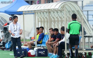 'Bầu Đức từ chức là bình thường, VFF nên giữ HLV Hữu Thắng'