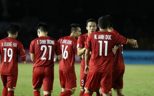 Hàng thủ Việt Nam tranh cãi 'nảy lửa' sau trận thắng Philippines