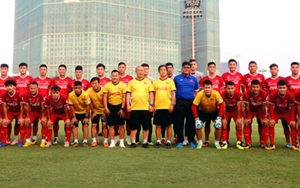 Tuyển Việt Nam lên đường sang Lào, HLV Park đã chọn nhân sự thay thế Văn Thanh