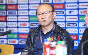 HLV Park Hang Seo muốn ký lại hợp đồng nếu bị giảm lương