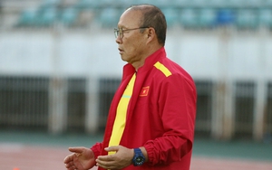 HLV Park ‘làm phép’ trước trận đấu Myanmar, Thành Lương dự đoán Việt Nam chiến thắng