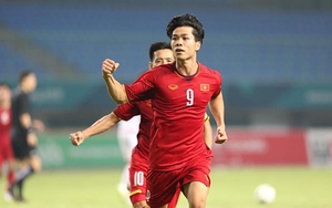 Công Phượng muốn giỏi như Son Heung Min, HLV Muangthong không trách Văn Lâm