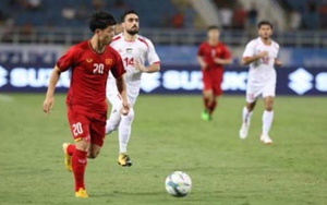 Chấn thương, nguy cơ dự bị không thể đánh gục Công Phượng