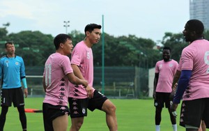 Bóng đá Việt Nam hôm nay: Văn Hậu xin Hà Nội cho tập sớm. U22 Việt Nam đá tập 6 trận