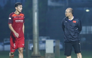 HLV Park lý giải việc không gọi Văn Hậu lên U22 Việt Nam