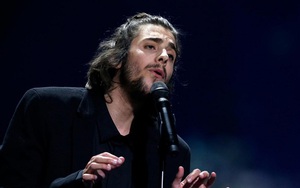 Eurovision 2017: Bồ Đào Nha bất ngờ thắng ứng viên nặng ký Italy bằng bài ca sầu mộng